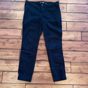 Old Navy skinny khaki 10 pants